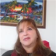 Licenciada en Educación con especialidad en lengua castellana y Comunicación Social. Máster en Gestión Turística. Asesora para tesis y TFG